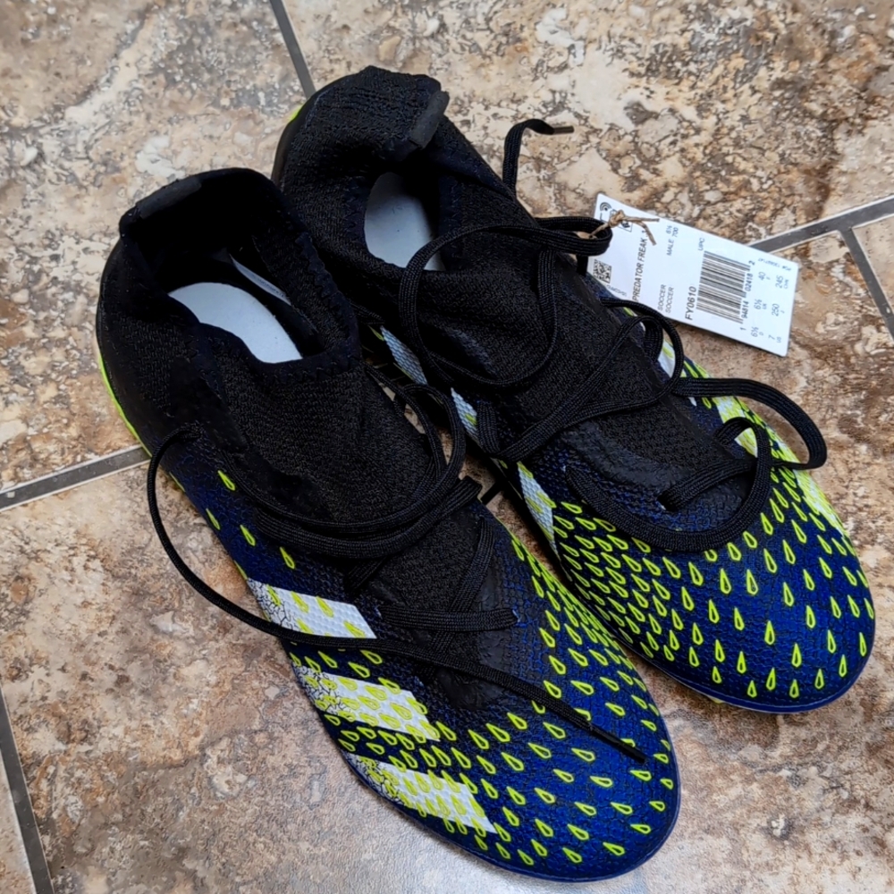 Adidas Predator Freak .3 F size 7 US